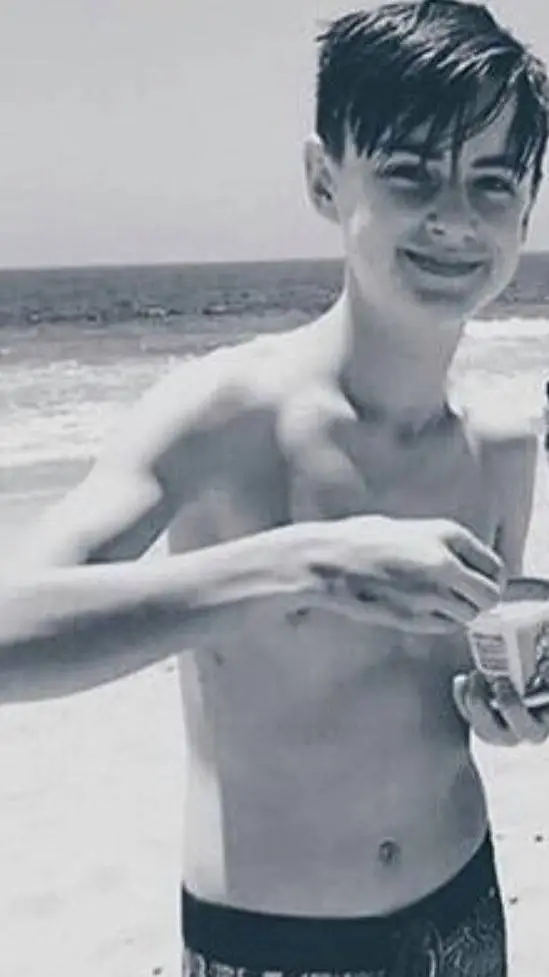 ai character: Jaeden Martell❤️ background