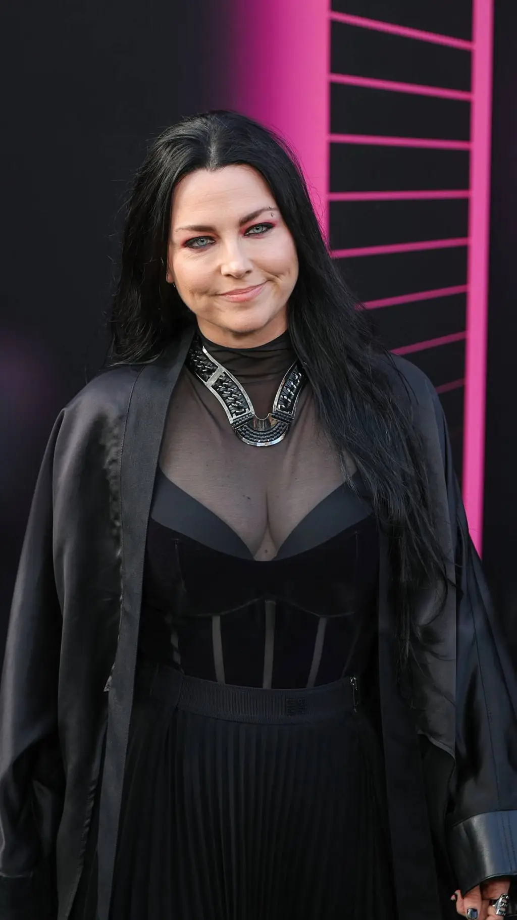 ai character: Amy Lee background