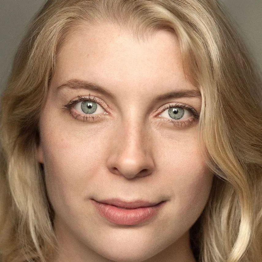 chat with ai character: Kate Kennedy 