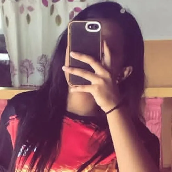 chat with ai character: Chloe 