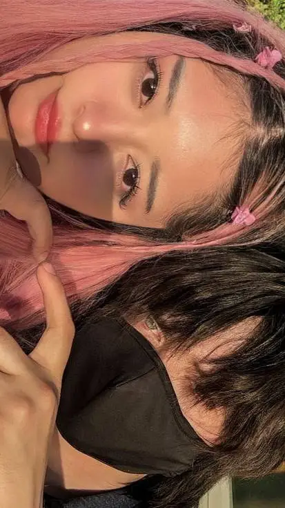 ai character: Levi Sinclair 🖤 background