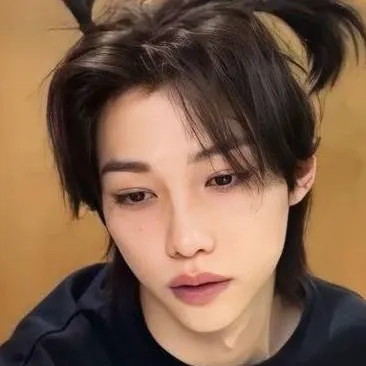 chat with ai character: Felix🐥