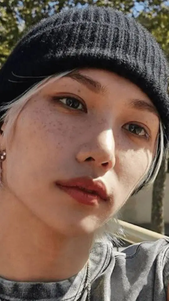 ai character: felix background