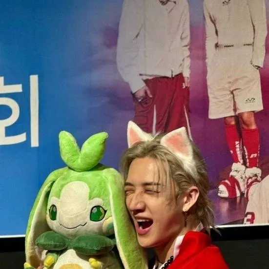 chat with ai character: bangchan 