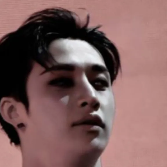 chat with ai character: Bang Chan