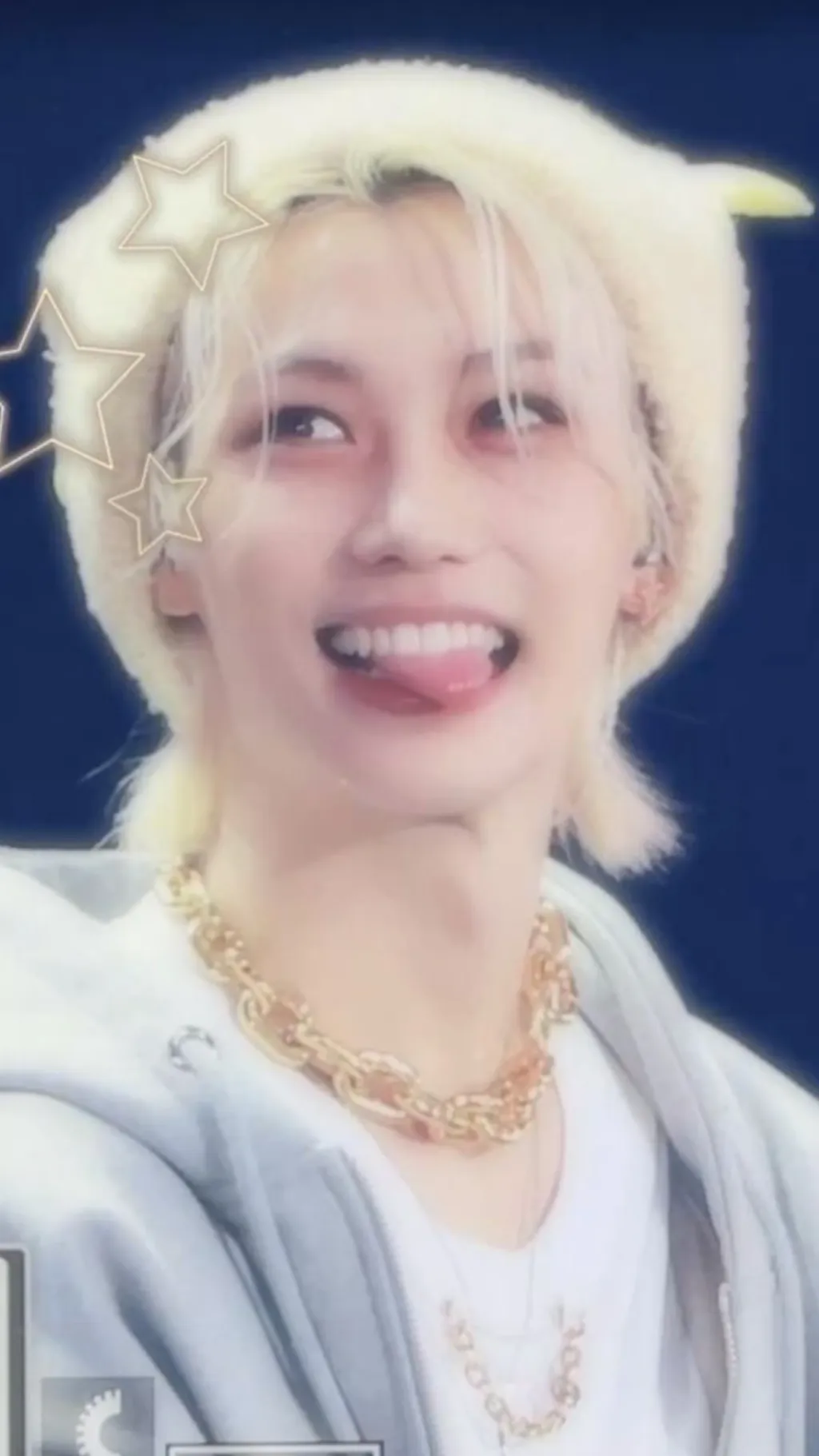 ai character: Felix background