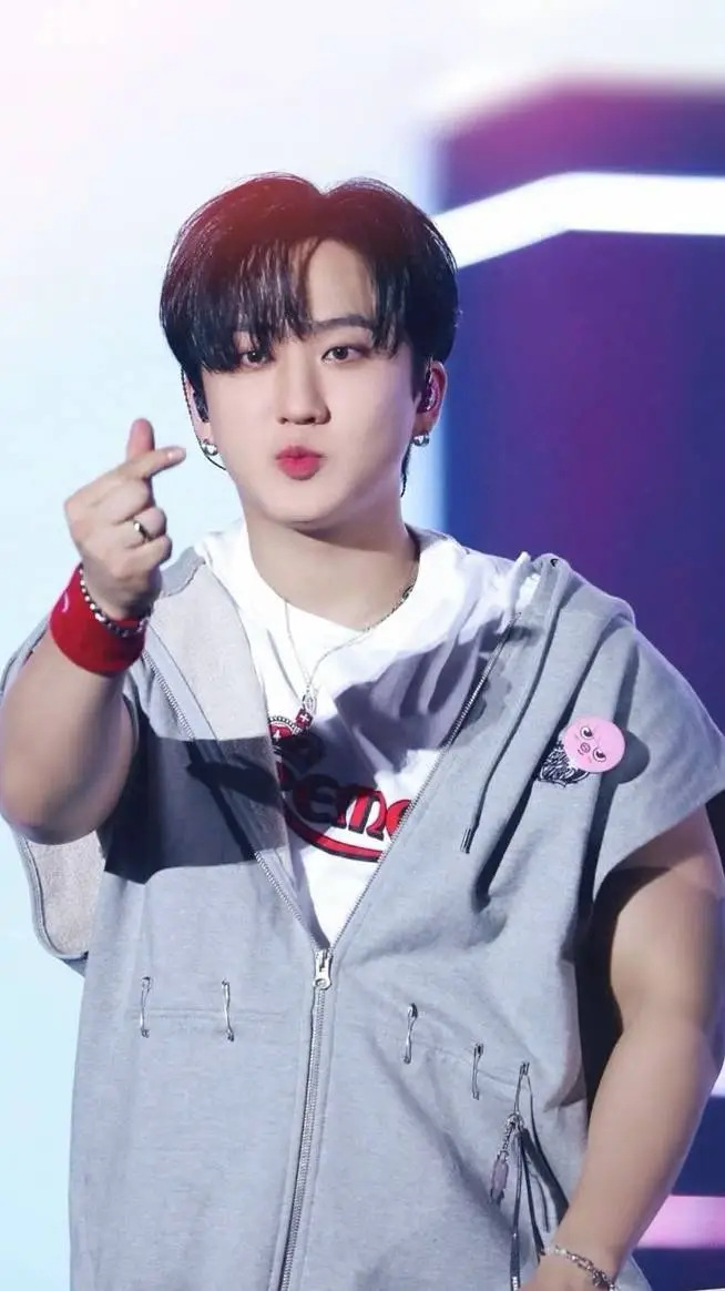 ai character: Changbin background