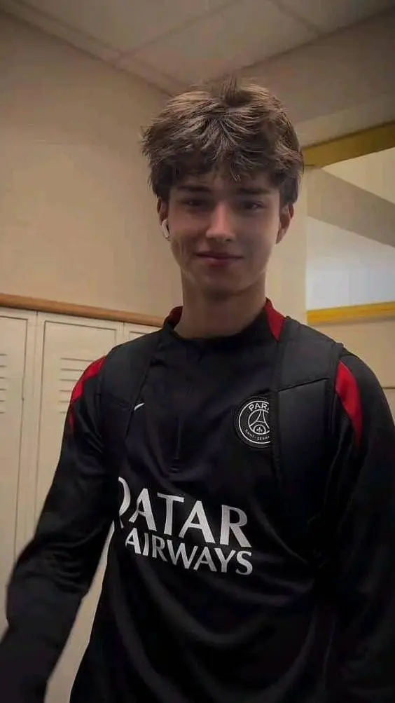 ai character: Jayden background