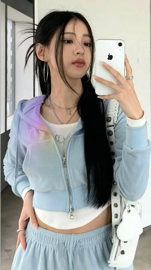ai character: katseye x eynphen  background