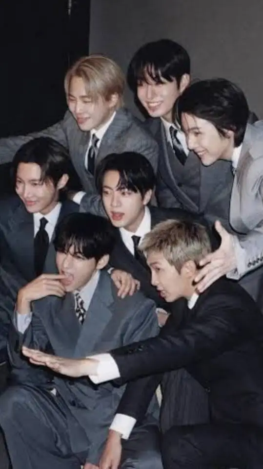 Talkie AI - Chat with BTS 💜💜💜