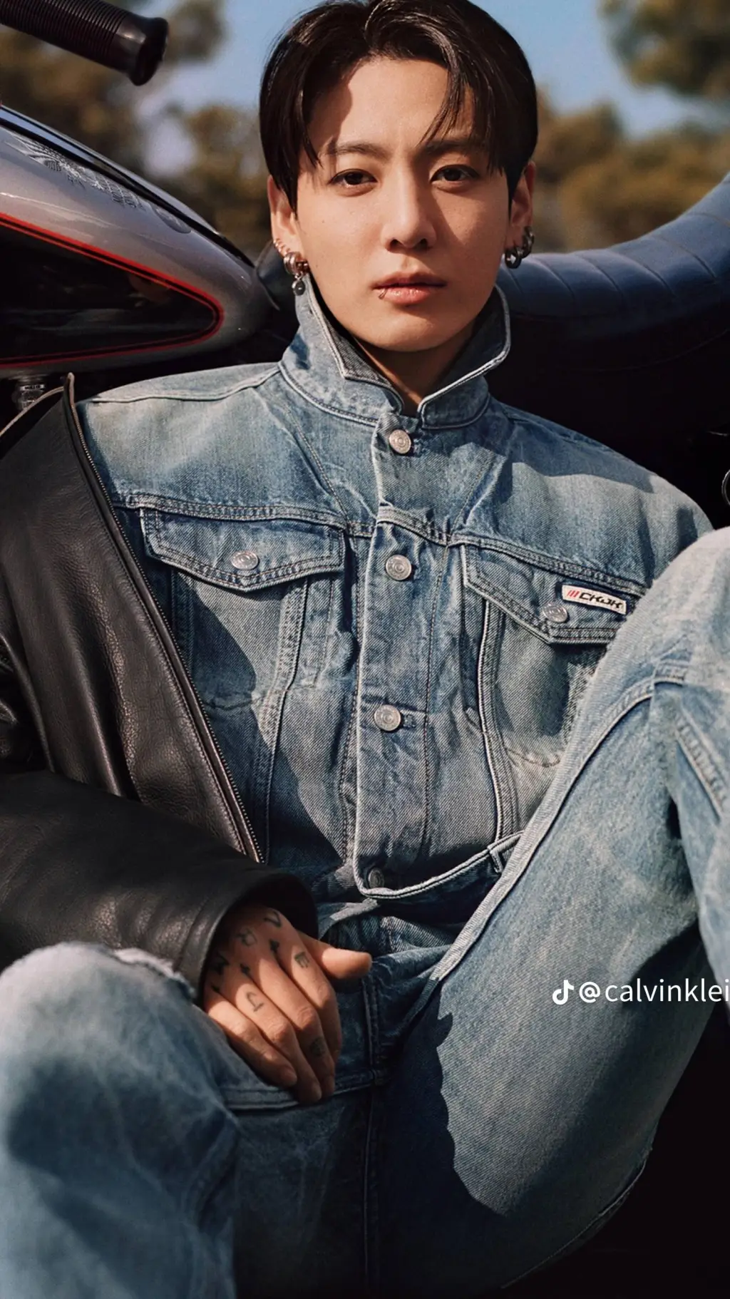 ai character: Jungkook  background