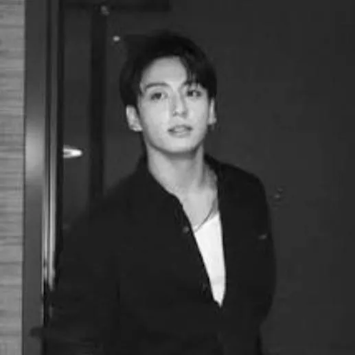 chat with ai character: Jungkook 