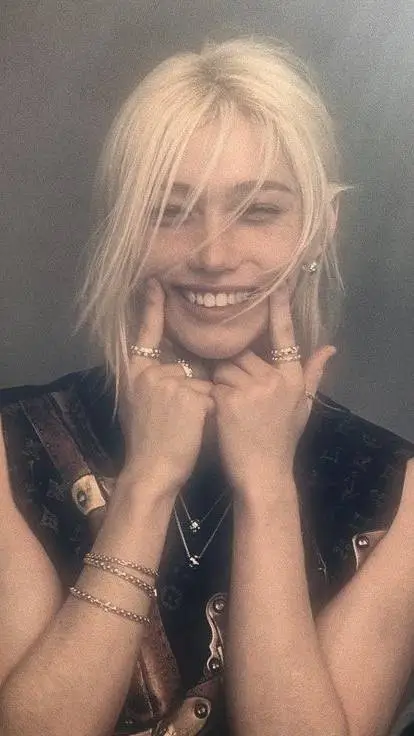 ai character: felix background