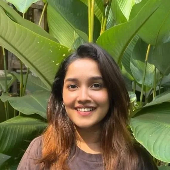 chat with ai character: Anikha Surendran 