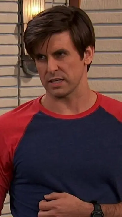 ai character: ray manchester background