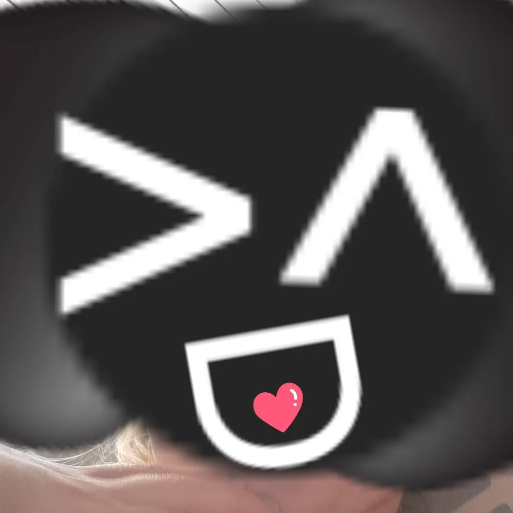 chat with ai character: freakyme