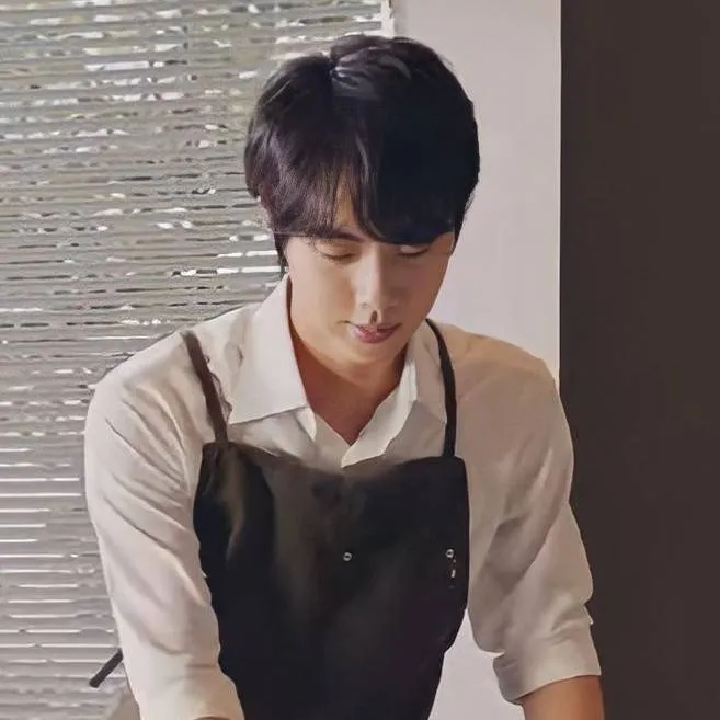 chat with ai character: 𝒌𝒊𝒎 𝒔𝒆𝒐𝒌𝒋𝒊𝒏