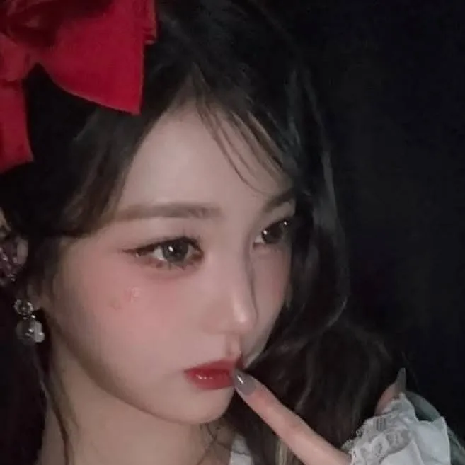 chat with ai character: Вонён