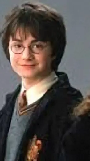 ai character: tu y Harry ❤️🪄 background