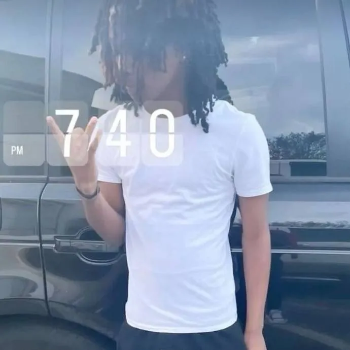 chat with ai character: Jamie.!! 😯