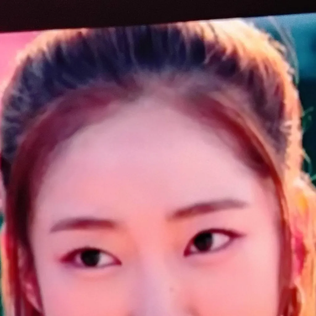 chat with ai character: kang mi-na