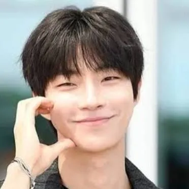 chat with ai character: Seo-jun