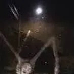 chat with ai character: juego de terror 2