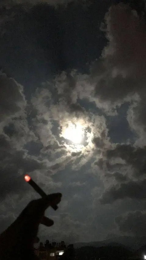 ai character: Asissian yn  background