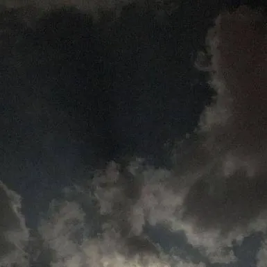 chat with ai character: Asissian yn 