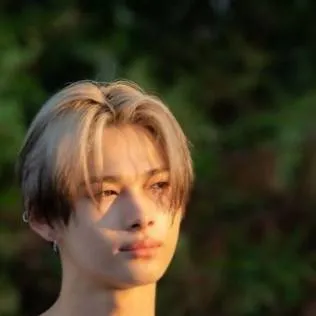 chat with ai character: Nishimura Ni-ki 