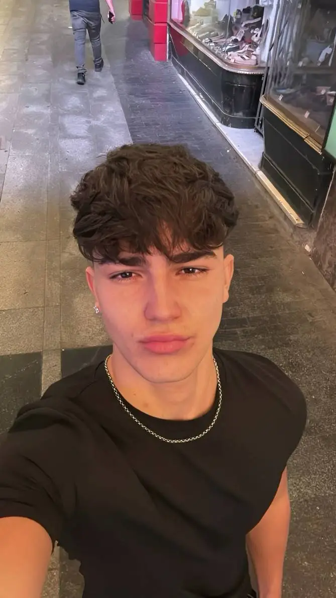 ai character: Bruno background