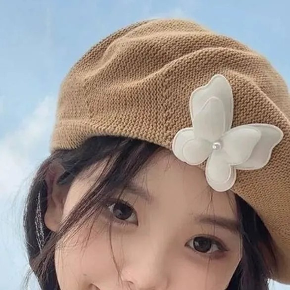 chat with ai character: Model