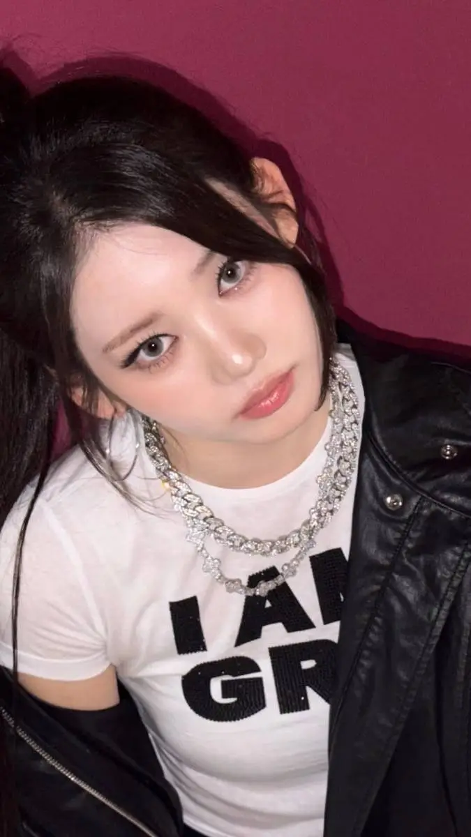 ai character: Lee dain background