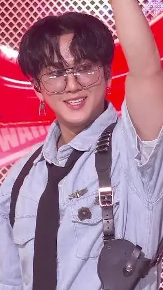 ai character: Changbin  background