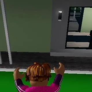 chat with ai character: Yanis