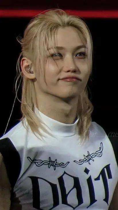 ai character: Felixxie background