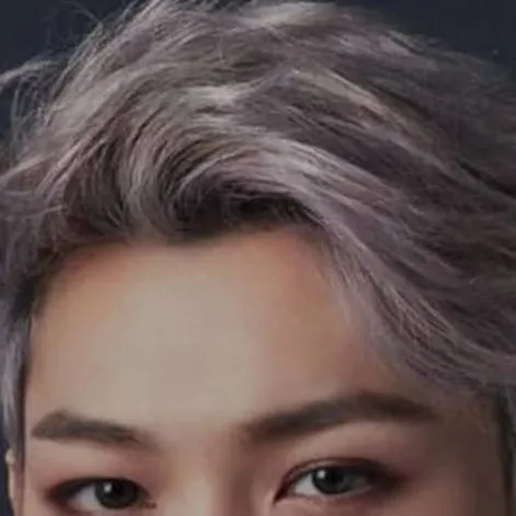 chat with ai character: stray kids😍😍