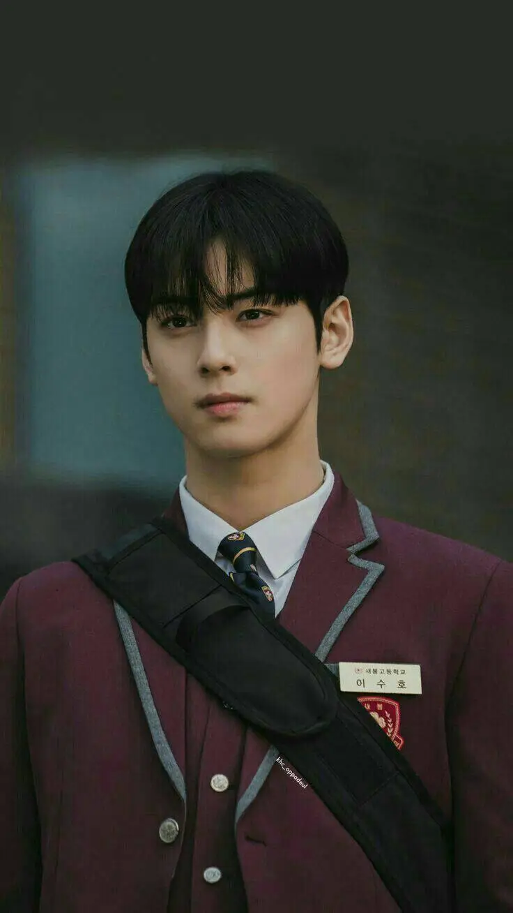 ai character: LEE SUHOO TLKHYN background