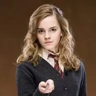 chat with ai character: Hermione harcelé