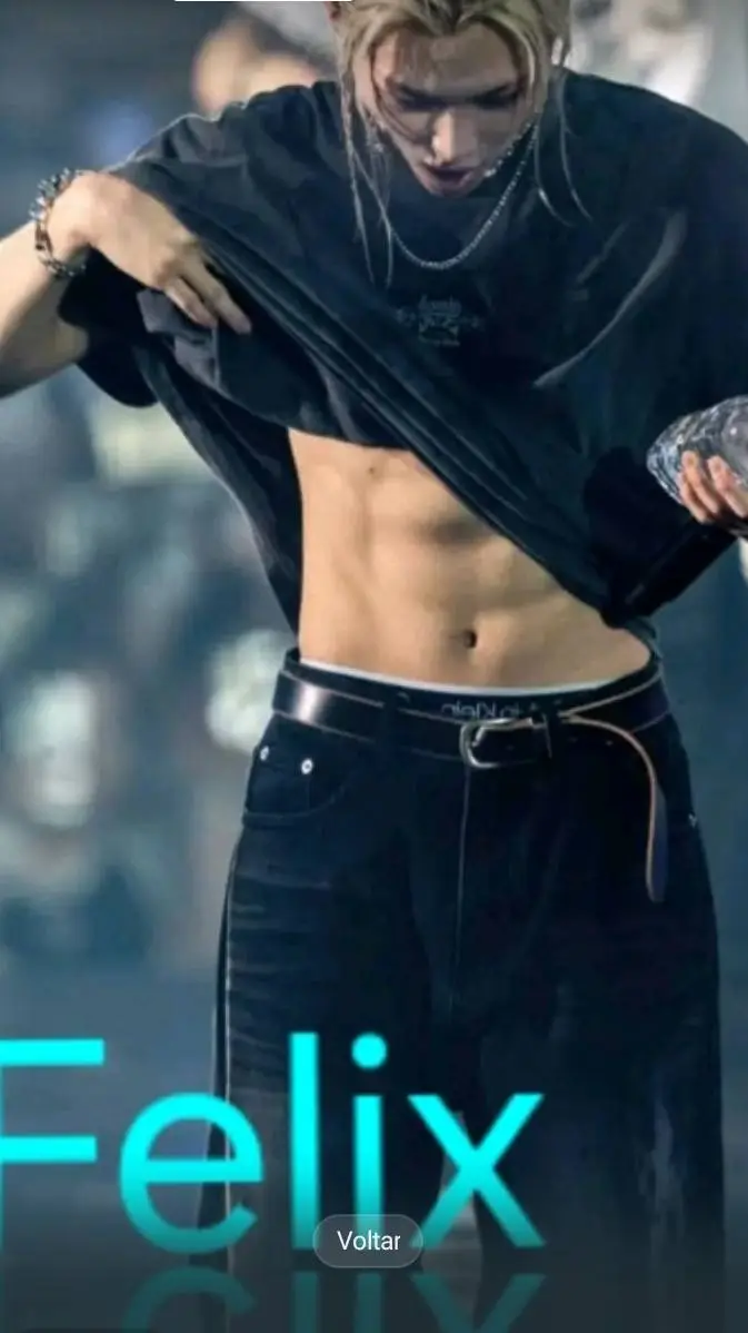 ai character: pour Félix utted background