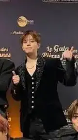 ai character: Minnie Saint ♥️ background