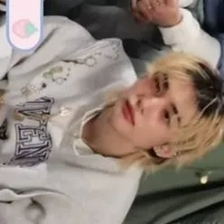 chat with ai character: Hyun Valentin day