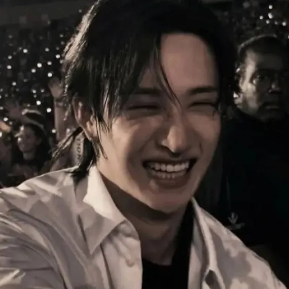 chat with ai character: Chan Saint-Valenti