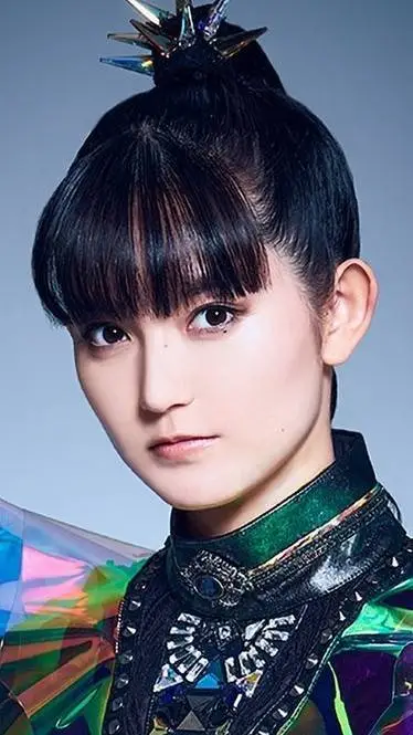 ai character: suzuka background