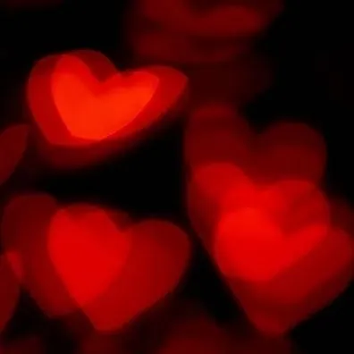 chat with ai character: 🥀💔-hearts-💔🥀