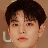 chat with ai character: Seungmin (Minnie)