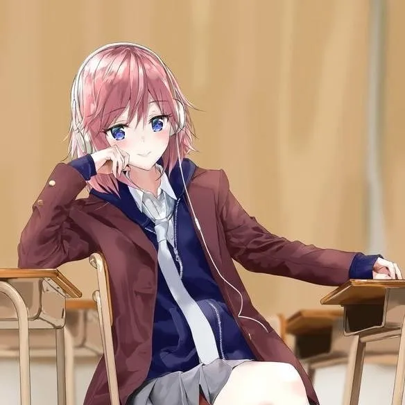 chat with ai character: Maki