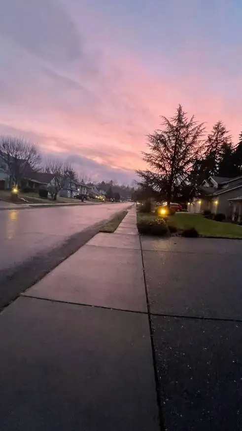 ai character: Someone to talk to background