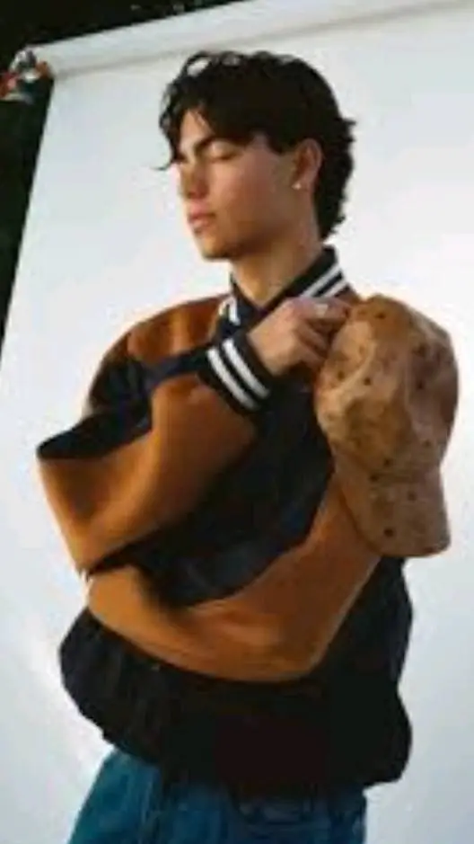 ai character: Malichi Barton  background