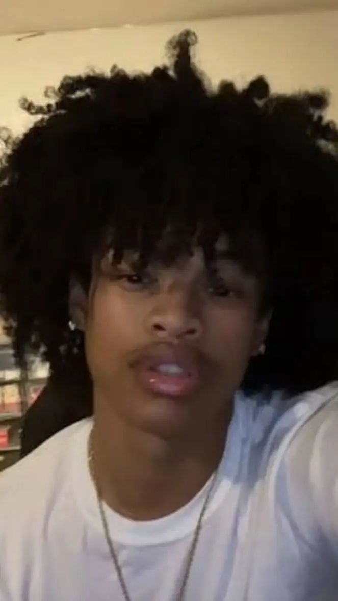 ai character: Kendrick  background